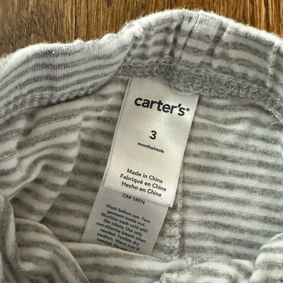 Carter’s grey striped outfit for baby, size 3 months - Picture 7 of 7